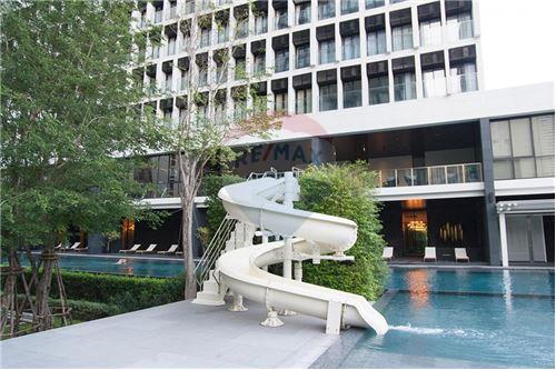 Noble Ploenchit Condo for rent sale second hand